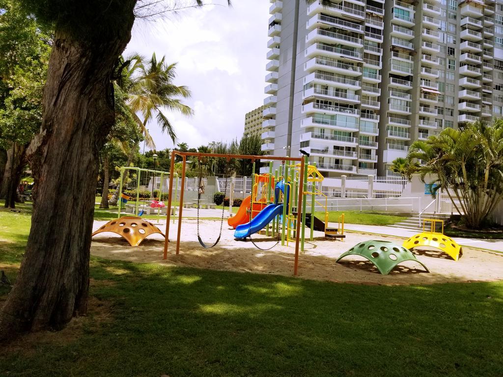 Beachfront Coral Beach Condo Σαν Χουάν Εξωτερικό φωτογραφία