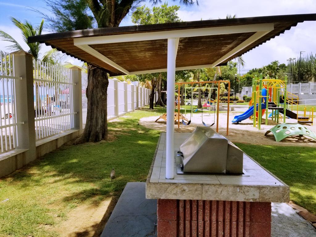 Beachfront Coral Beach Condo Σαν Χουάν Εξωτερικό φωτογραφία